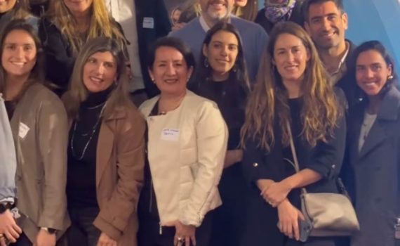 Fundación Umbrella Family Presente en el Lanzamiento en Chile de "Adventure Finance" versión en español, Hito en Chile de la destacada Líder de Impacto, Rosa Madera